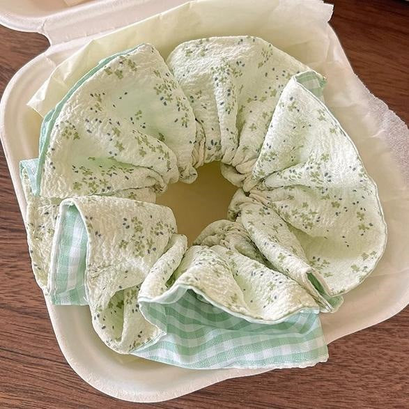 Double-Sided Cottagecore Scrunchie - Vintage Floral & Plaid Cotton Hair Tie