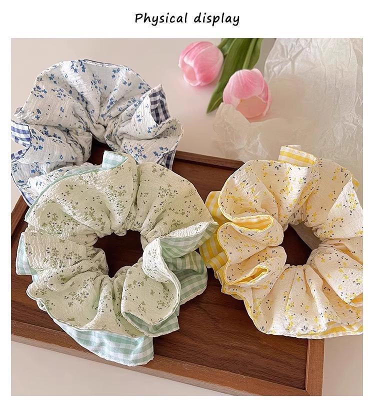 Double-Sided Cottagecore Scrunchie - Vintage Floral & Plaid Cotton Hair Tie