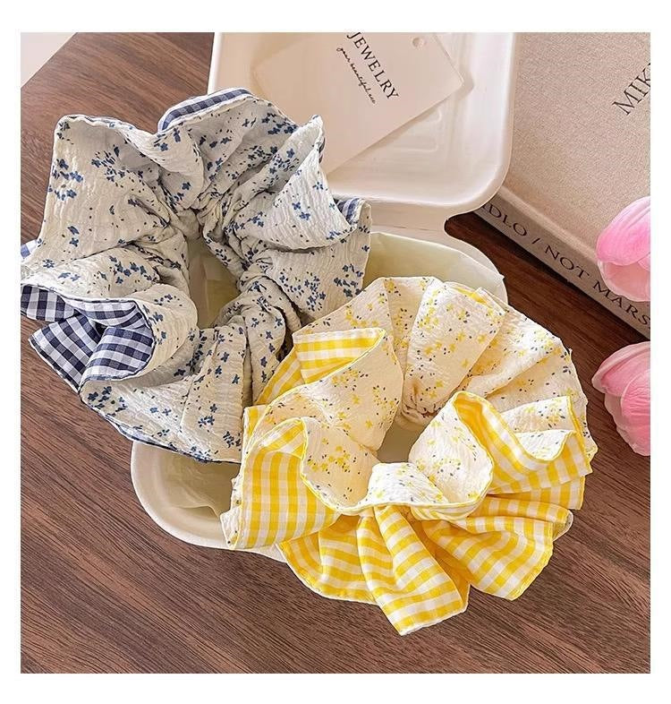 Double-Sided Cottagecore Scrunchie - Vintage Floral & Plaid Cotton Hair Tie